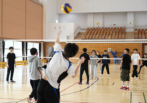 総合情報ビジネス科「スポーツ大会」を開催しました