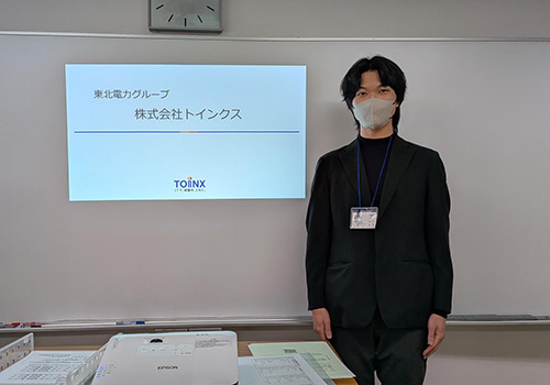 学内合同企業説明会にOBが来校！