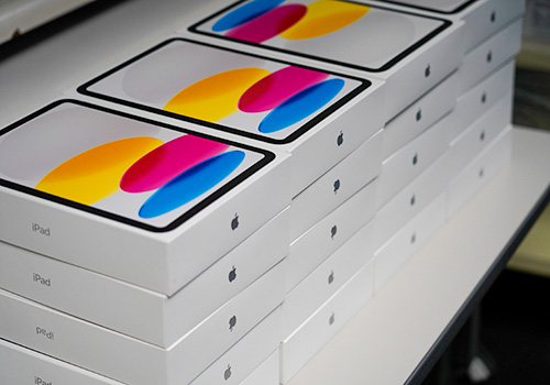 新入生にiPadを配付しました！