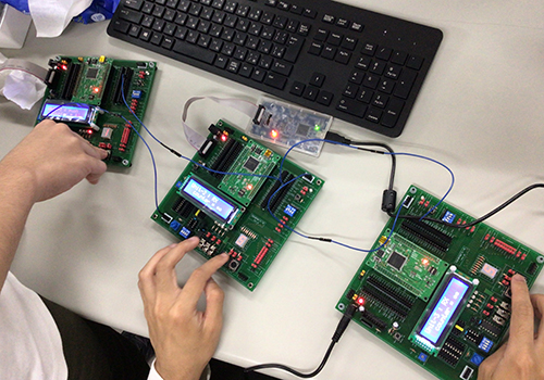 AIテクノロジーエンジニア科　マイコンを使った企業連携講座で簡易システムを作成